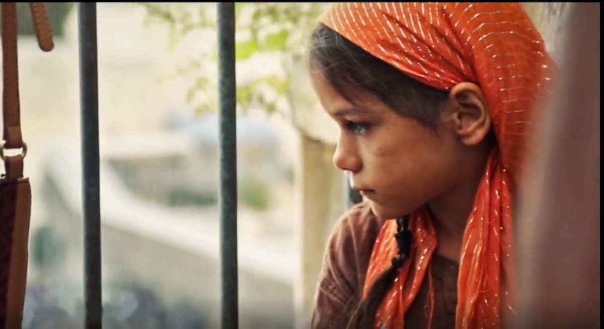 Ora, Intercede y da gracias